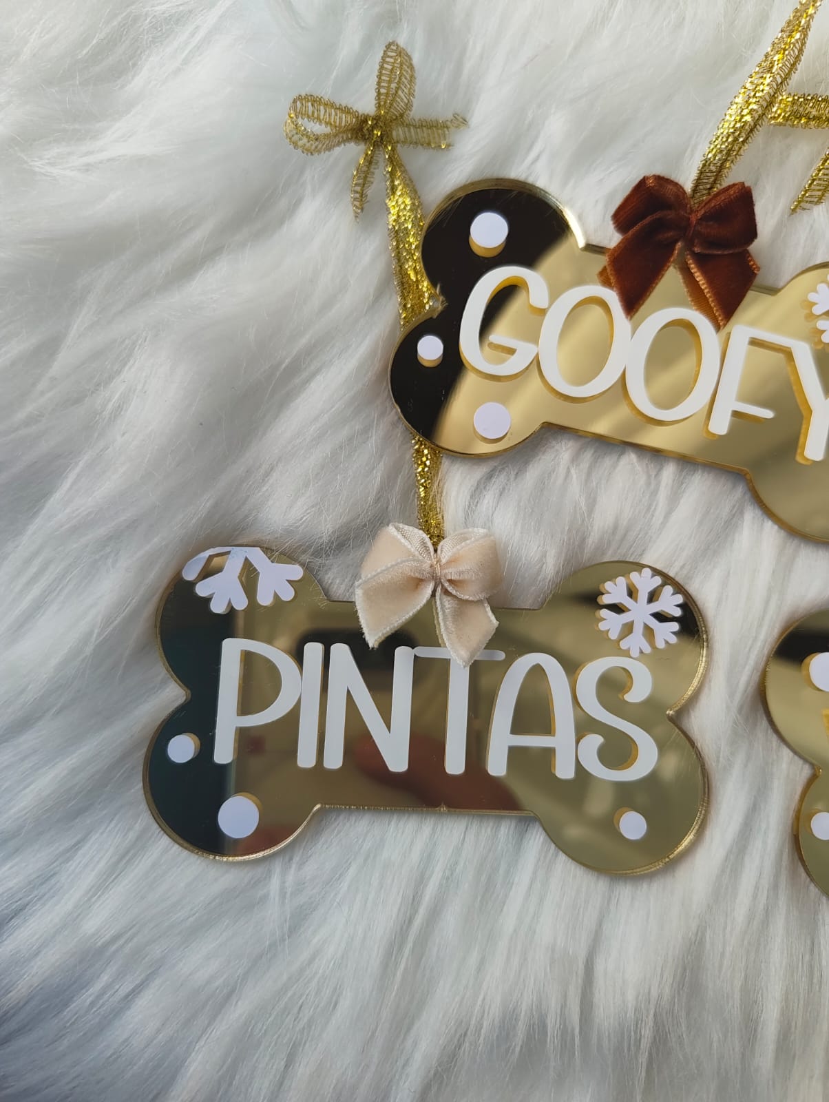 Ornamento Dourado Personalizado em Forma de Osso | Decoração de Natal para Animais de Estimação